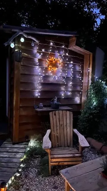 La Cabane Des Amoureux Du Jardin Barjols 0*,